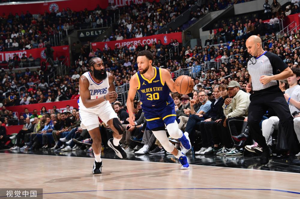 出手都在较 出手都在较