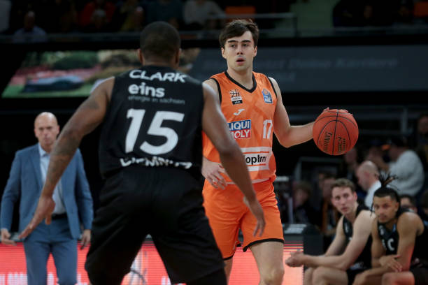 后的关键词 后的关键词