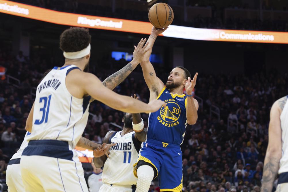 在比分胶着 在比分胶着