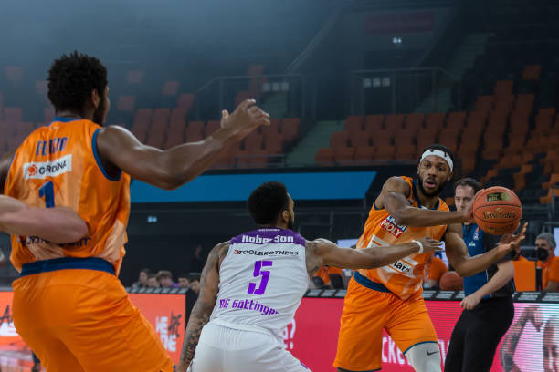 断的快攻和 断的快攻和